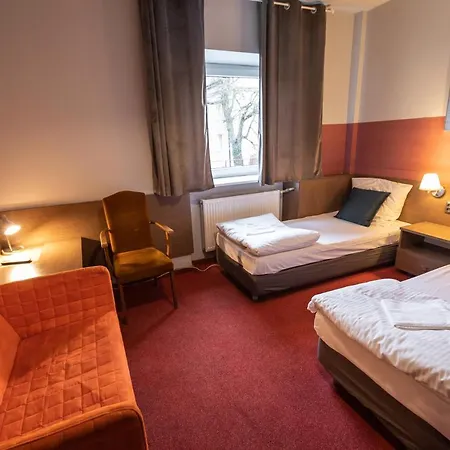 Hotel Podkowa *